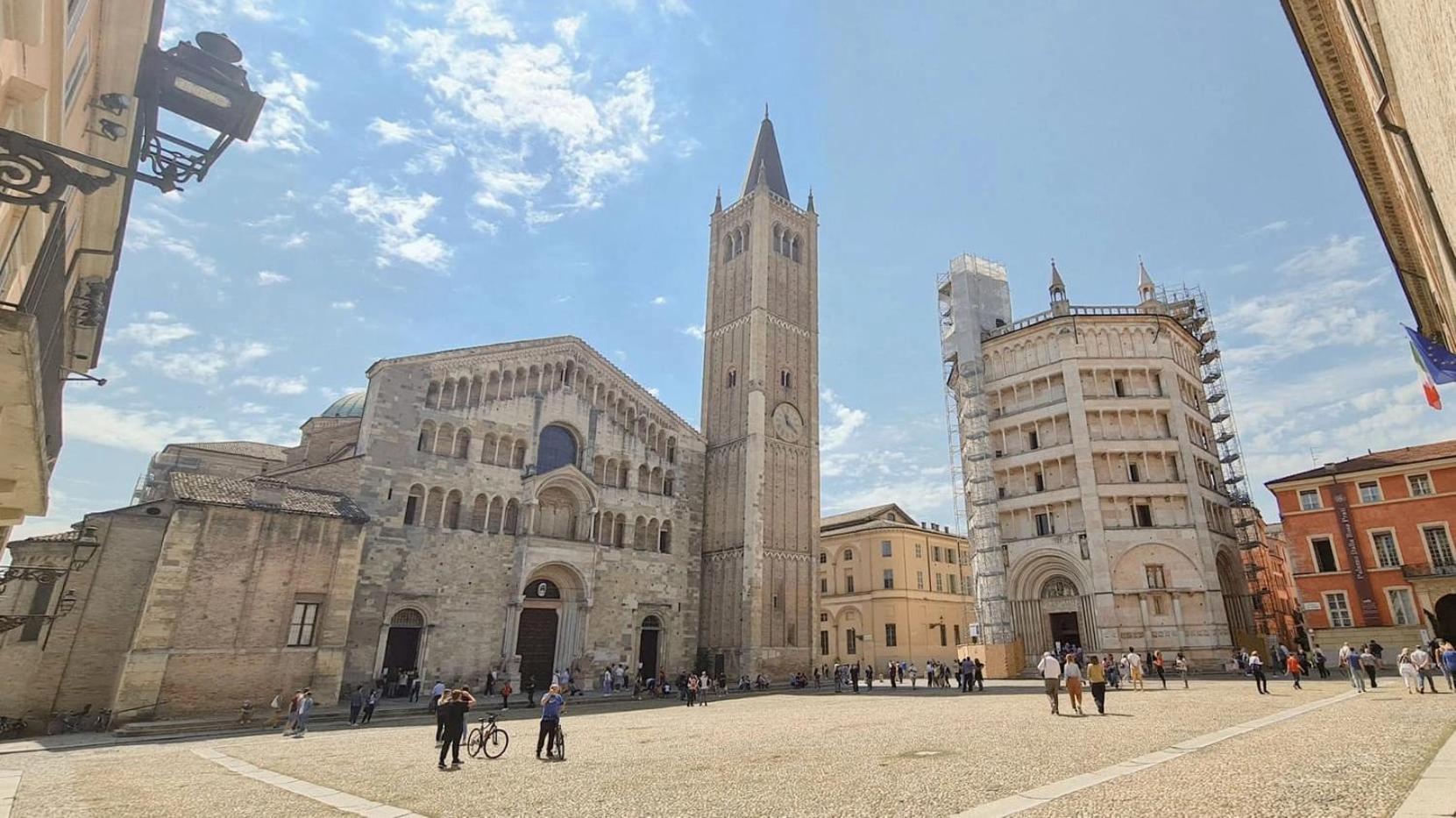 Luxury 4 Al Duomo Di Parma Apartamento Exterior foto
